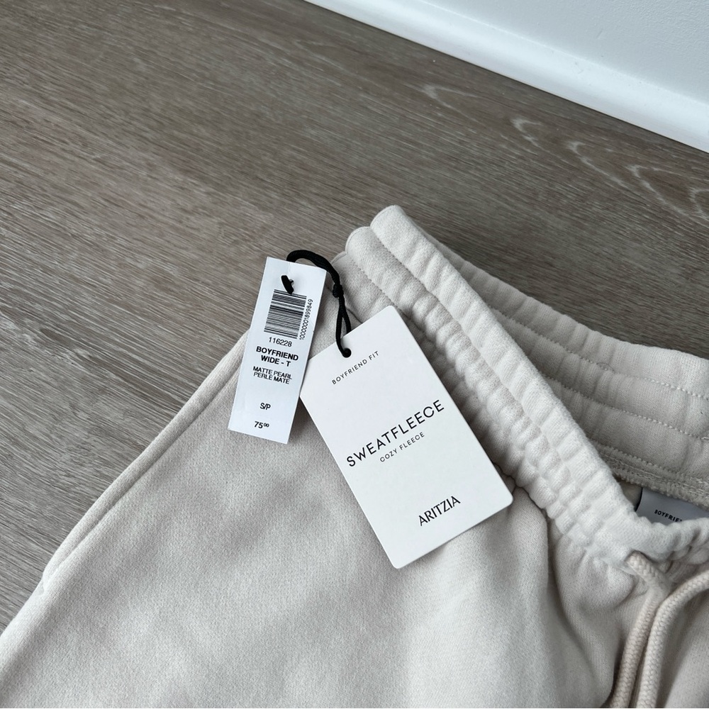 Aritzia Cozy Fleece Boyfriend Basic Wide Sweatpants Matte Pearl Taupe Size S - Picture 9 of 10